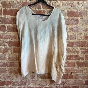 Hard Tail subtle tie dye tunic size M